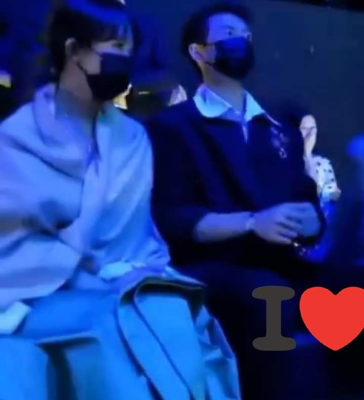 zixianth's tweet photo. ใกล้ชิด ชิดใกล้ อุ่นใจ 😄😊🤭
#จื่อเซี่ยน 
#lixian
#yangzi https://t.co/CNlcR6ZoC1
