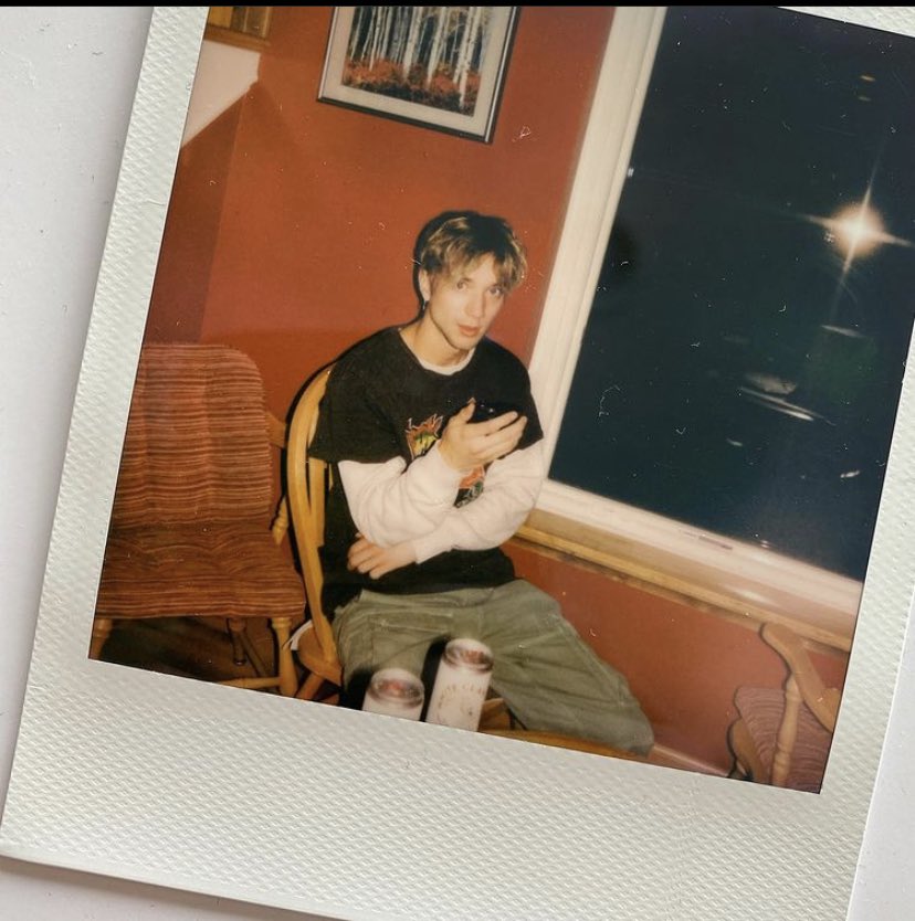 mostlyxdrea's tweet photo. Happy Birthday Daniel ! Thank you for being one of the people that give me hope and happiness on a daily. I hope you have the best day ! i love you. @SeaveyDaniel https://t.co/sC4oz3qWF4
