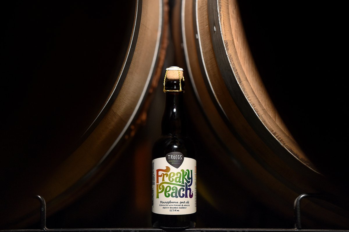TroegsBeer's tweet photo. Freaky Peach is back! We taste: charred peaches, sour cream cake, spun sugar and bourbon. Find this 7.5% ABV Pennsylvania sour in cork &amp; cage bottles and on draft – only here at Tröegs! #Hershey #SplinterBeer #Troegs #PAbeer https://t.co/UerupsgJWy