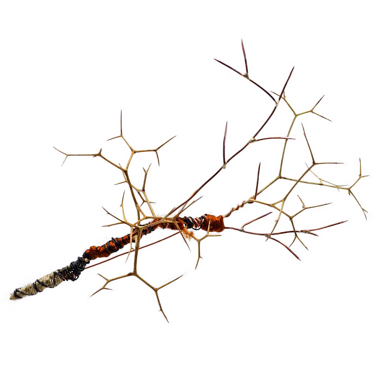 bead_boo's tweet photo. Sarcopoterium spinosum (or Afana in Greek) is a thorny bush common to the southeast Mediterranean region and the Middle East.
The thorns of the bush were combined with copper and silk to form a fragile and aggressive brooch.
The brooch belongs to the "Soul Garden" Collection. https://t.co/9e4fJCCrzX