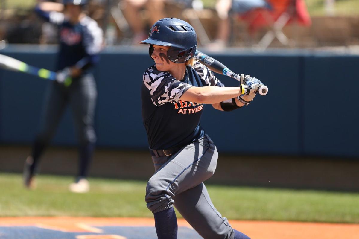 Patriot Softball tweet media