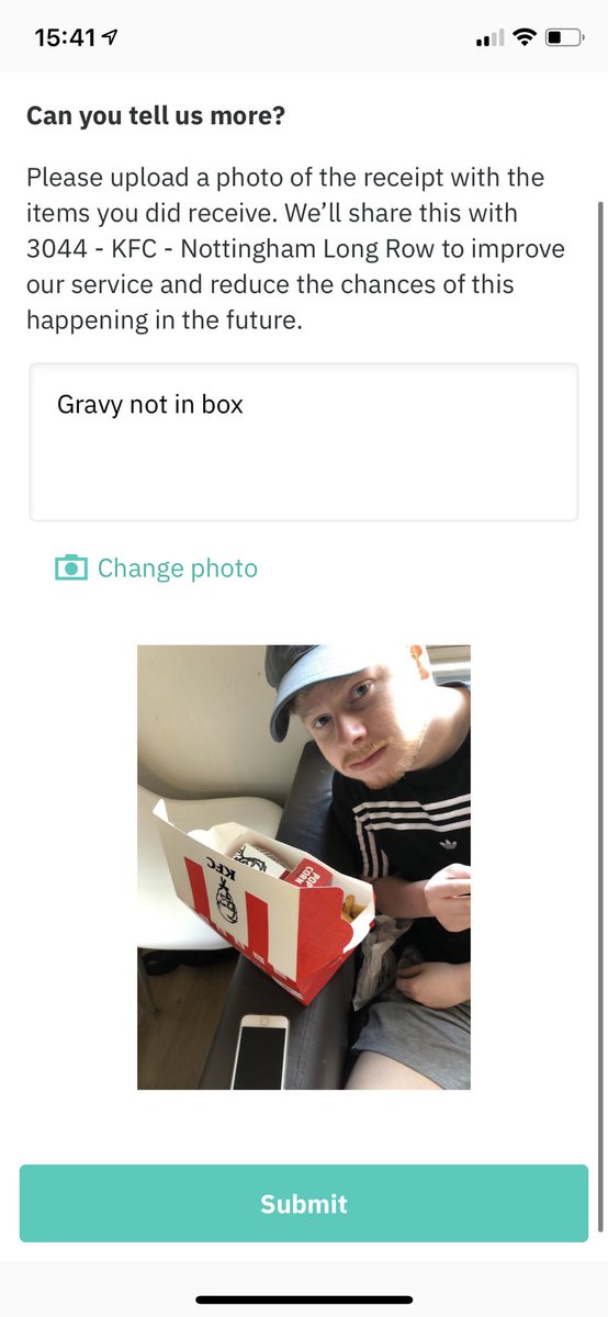 Connor_J_98's tweet photo. @KFC_UKI @Deliveroo 

Please look into his eyes and explain why his gravy wasn’t in his Boneless Banquet.

Got one very upset little boy to deal with all afternoon! https://t.co/TDUnRpQFCR