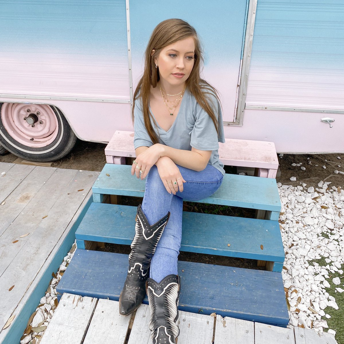Bethany_Becker's tweet photo. TONIGHT! Join my trio and I at @3TENaustin Live! Doors open at 4, we start at 5! 💕 This is a FREE show open to all ages and I would LOVE to see y’all there! 😘 #ACL #3TEN https://t.co/iS7ycjPGwb