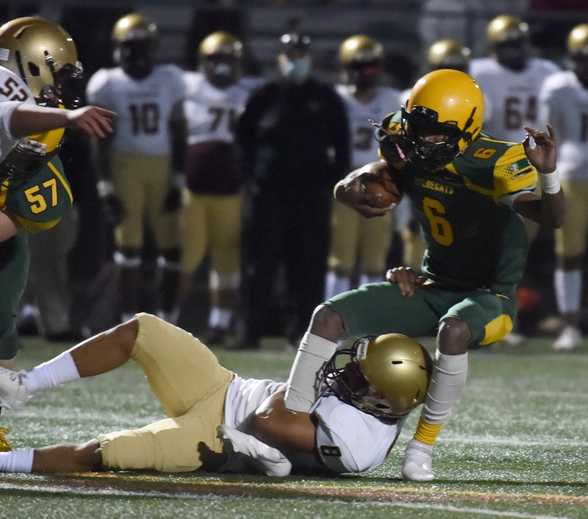 jcalvinmeyer's tweet photo. .@WlhFootball QB Doniele Cooper (@_7nation) ran for a TD and threw two more — to @Jcballin20_ and @0gThree — in the Wildecats' 38-0 win over Mt. Hebron on Friday. 

BOX SCORE &amp; HIGHLIGHTS: https://t.co/HsXG46hOBw https://t.co/JAYooNkOz8
