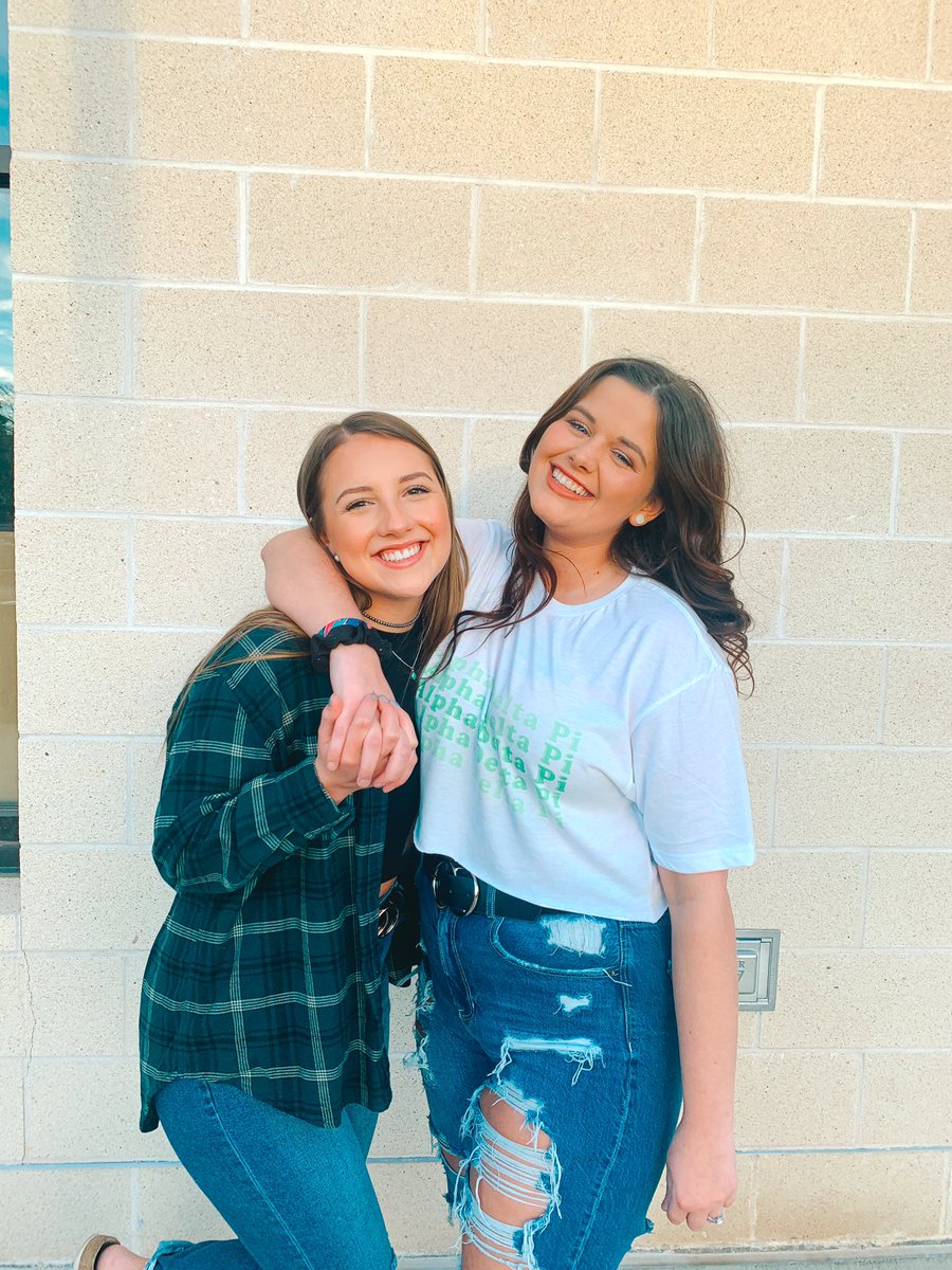 💫 FRIENDSHIP FRIDAY 💫
~
“Jacey and I met during recruitment and she was my bid day buddy. As soon as we met on bid day, we instantly clicked. She is so supportive, fun, and genuine. I’m so blessed that adpi brought me my best friend!”