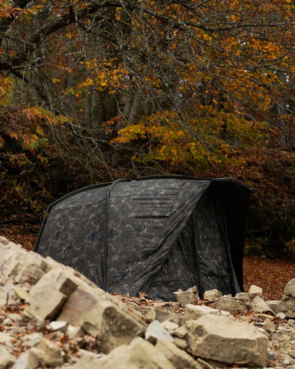 NashTackleUK's tweet image. The Titan - probably the most iconic bivvy to ever grace the bank! Do you prefer the green or camo model? 💪🎣🙌

#NashTackle #NashBait #Carp #CarpFishing