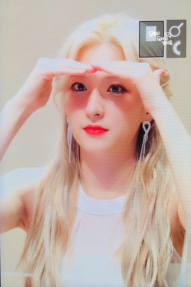MellowTree_0527's tweet photo. 210402 덕분에 행복했어 🐯❤ #우주소녀 #은서 🐯 https://t.co/nc0Q1WWSyl