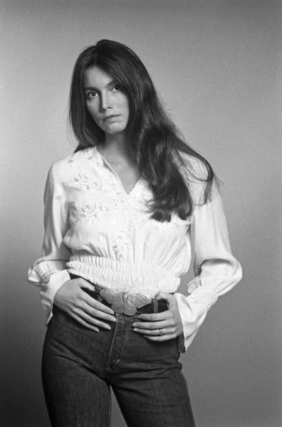 Feliz cumpleaños, Happy birthday, Emmylou Harris! Nacida el 1 de abril de 1947. 