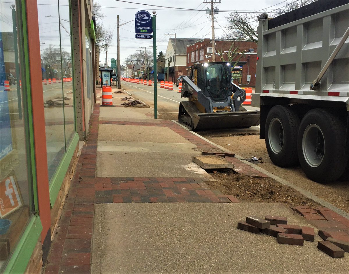 ArtistsExchange's tweet photo. ATTN Families! WE'RE GETTING NEW TREES! Due to the unforeseen landscaping project the city is working on up and down Rolfe Square, we have decided to postpone our Open House until Next weekend. We will extend our Early bird discount until April 10th. Hope to see you next weekend! https://t.co/ImzMPpShRJ