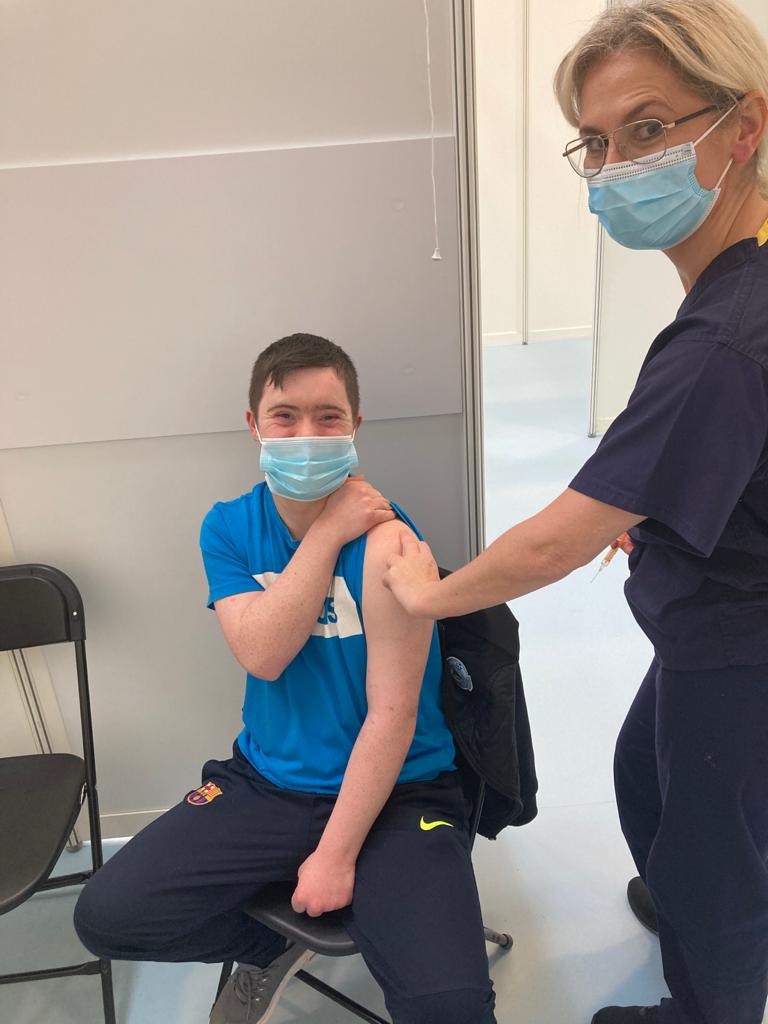 darraghgallen's tweet photo. Great sight to see!! 😁 One vaccine down one to go!! Then we can get flying away!! 😅 https://t.co/Eo3POzpUSE