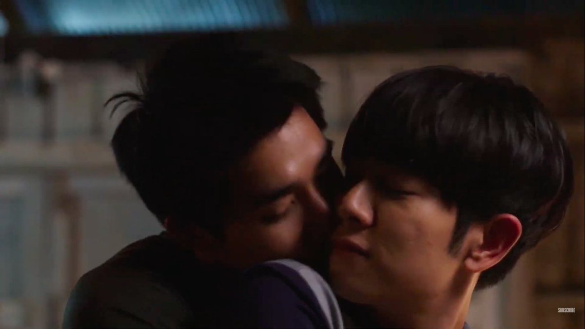 kritssunset's tweet image. Eles apaixonadinhos morando juntos 🥺

 #นิทานพันดาวตอนจบ
#1000stars