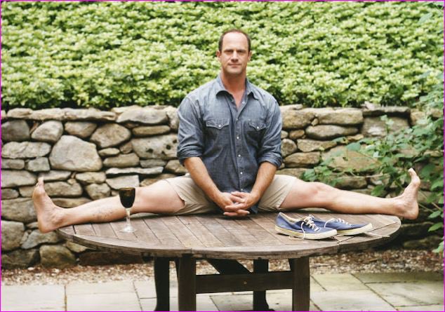 Happy birthday to Christopher Meloni. Enjoy your day king. 