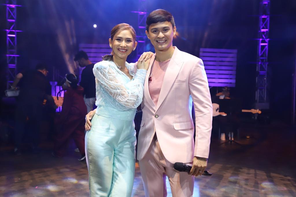 dya_nine's tweet photo. AshMatt 😍 @JustSarahG @mateoguidicelli 

Photos by Melo Balingit 😊 https://t.co/CEoYoTEYdj