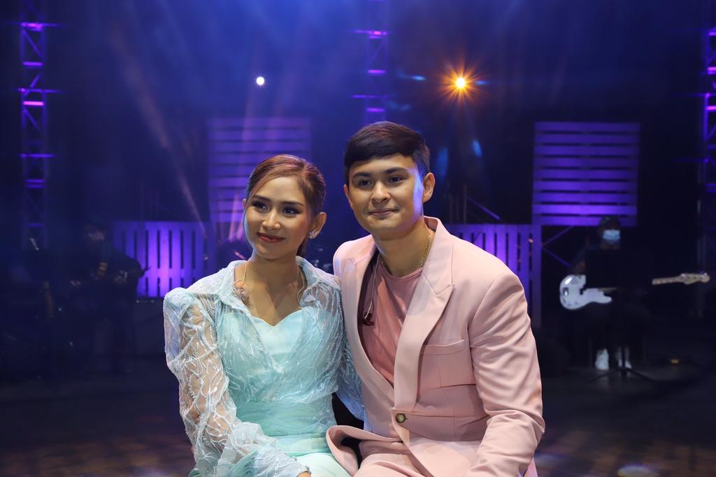 dya_nine's tweet photo. AshMatt 😍 @JustSarahG @mateoguidicelli 

Photos by Melo Balingit 😊 https://t.co/CEoYoTEYdj