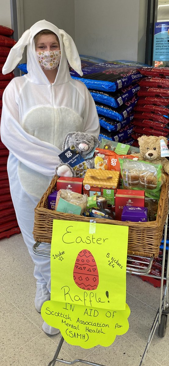 #portree supporting <a href="/SAMHtweets/">SAMH</a> this weekend.  

Some tasty Easter 🐣 goodies to be won! 🐣 😋 

<a href="/DSimps0104/">Daniel Simpson</a> @smeleanory