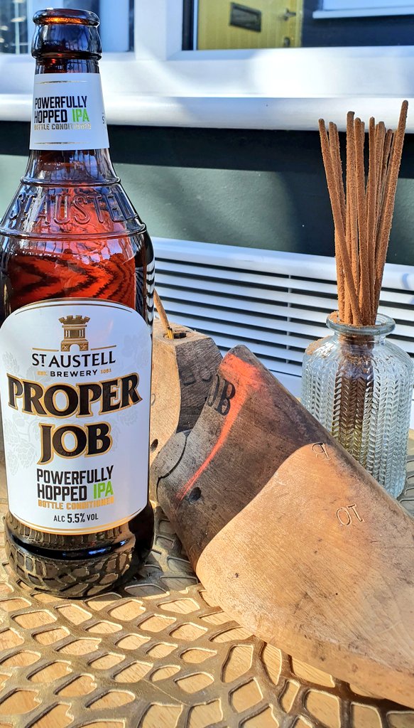 jameswf75's tweet photo. #properfriday it is a bank holiday after all 😉🍻 @properjobale @StAustellBrew #properjobambassador https://t.co/YTJh28eChI