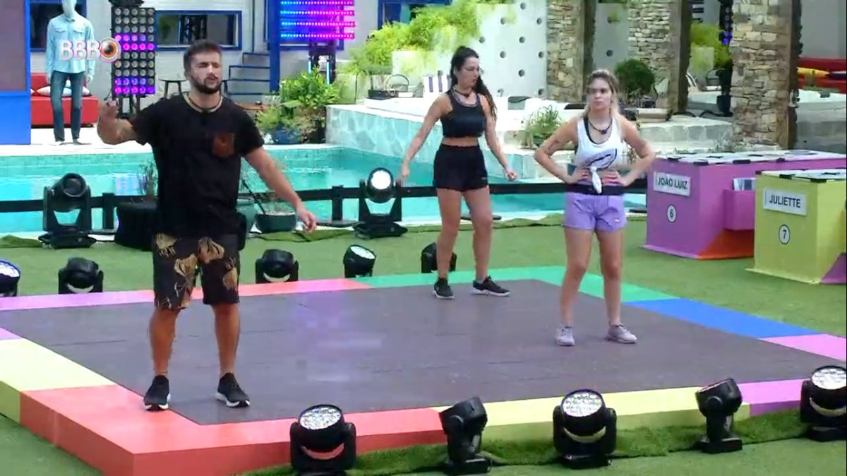 maryjluz's tweet photo. Desiste logo Arthur! #forcaju #BBB21 #JulietteFreire https://t.co/brJ9RZsihQ
