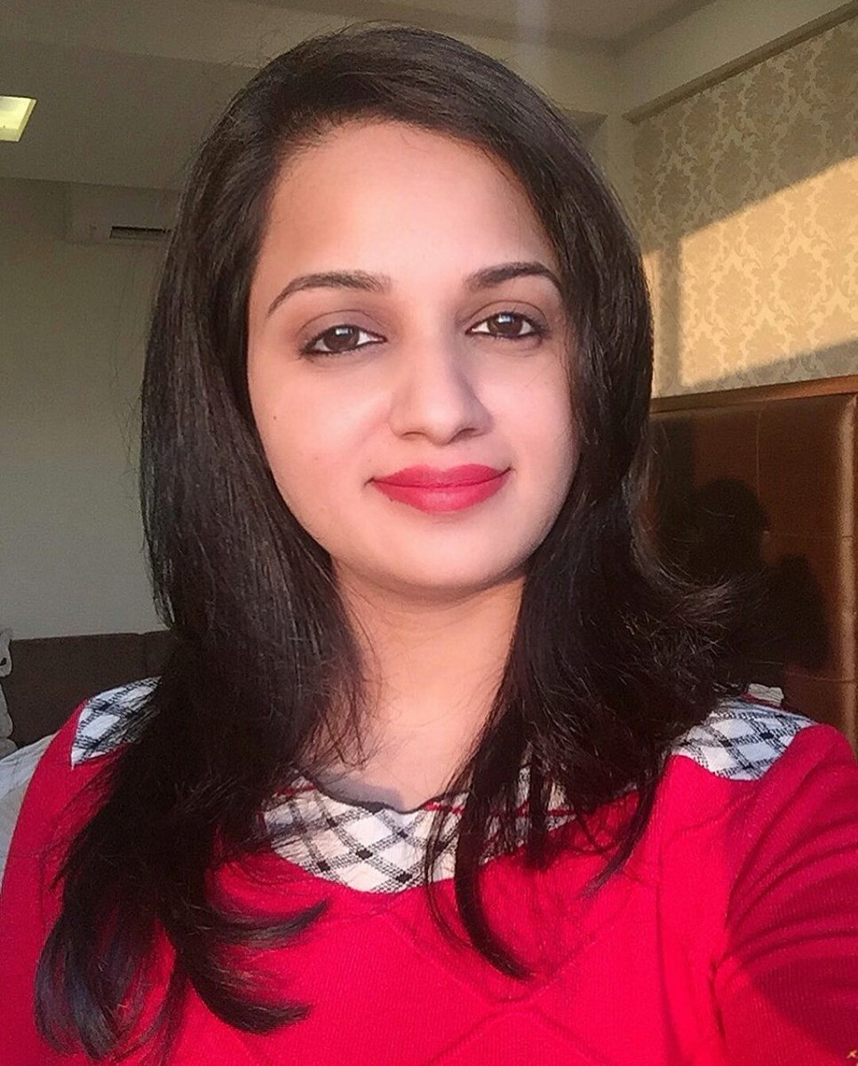 KollywoodCinima's tweet photo. Beautiful Stills of #ReshmaRathore 

@ActressReshma #KollywoodCinima https://t.co/WEJMDctKWh