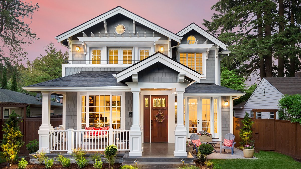GVRealtors's tweet photo. March home sales and new listings set records in Metro Vancouver. Read our full market report to learn more: https://t.co/MP3hRhrJu5

#REBGV #vanre #marketupdate #yvrrealtors https://t.co/GLqjLgzhYn