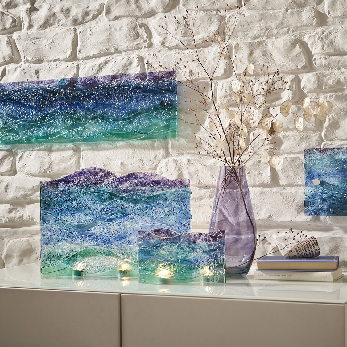 20% OFF almost everything this Easter weekend. Treat yourself to a beautiful piece of fused glass, handmade in Cornwall. #fridayfeeling #sale #happyeaster #fusedglassart #jodowns #handmadeincornwall