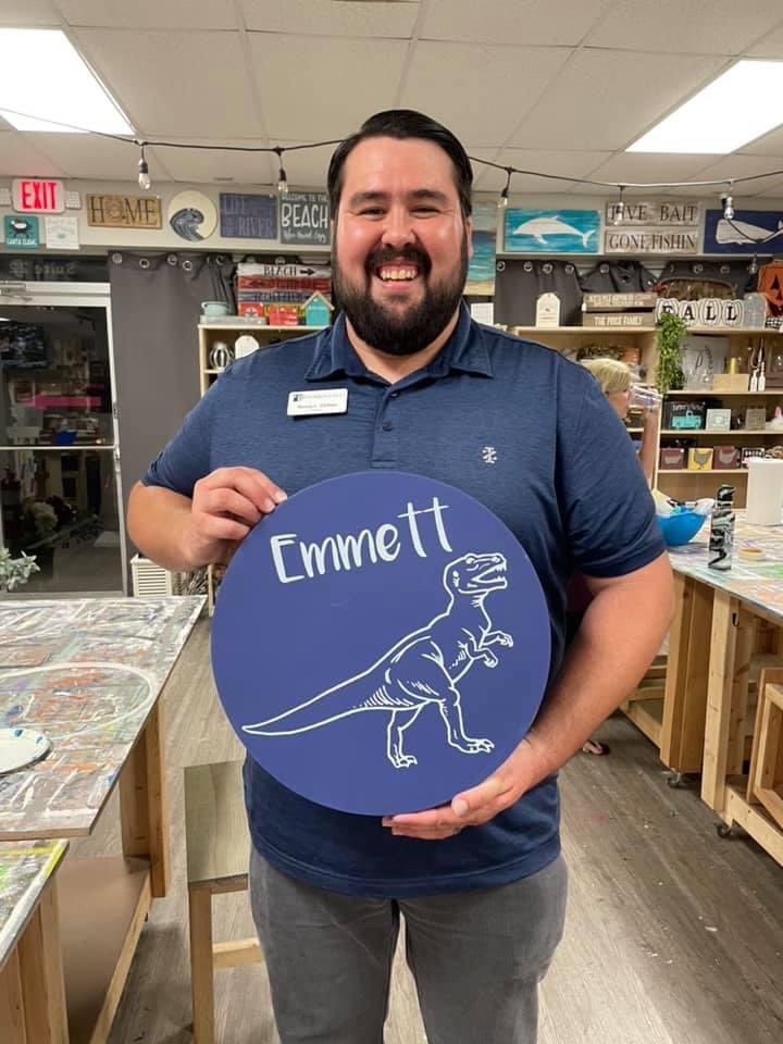 EraclidesGelman's tweet photo. Yosue Ochoa (Tampa) showing off his handmade sign from the Let’s Get Crafty event earlier this week. Happy Friday! #gettincrafty #lawyerswhocraft #EGEvents https://t.co/ILKE7lK6W5