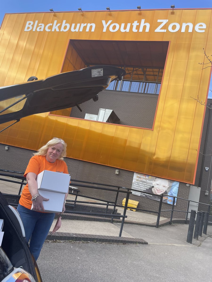 BDYouthZone's tweet photo. A huge thank you to everyone who has this year supported our #ZoneToHome campaign. Zone to Home would not have been possible without the generous donations we have received, our fantastic patrons we have worked alongside and volunteers supporting us! 🧡 #communityspirit #charity https://t.co/EL6ZjXDaFH