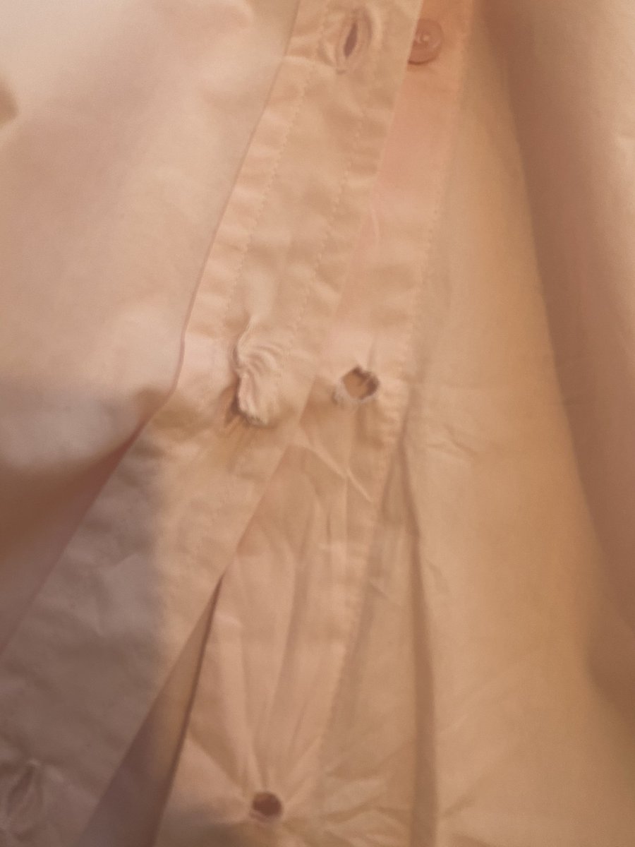 CallMeLeila's tweet photo. @NewLookHelp shocked at the condition of this shirt I received today 😅😅 https://t.co/n2eBh8Uowv