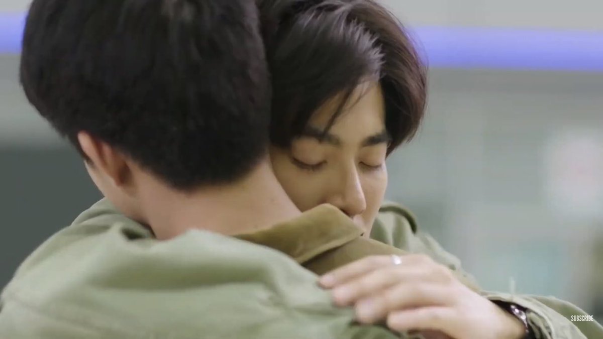 mixdppnuts's tweet photo. There was a tenderness to Mix’s (Tian’s) embrace. God, I felt that. The longing. There was so much of it in his embrace; in the way he just breathed deep before going in for the hug. The way he buried his head on crook of Earth’s neck.

#1000Stars
#นิทานพันดาว
#นิทานพันดาวEP10 https://t.co/dcuwyIGvLZ