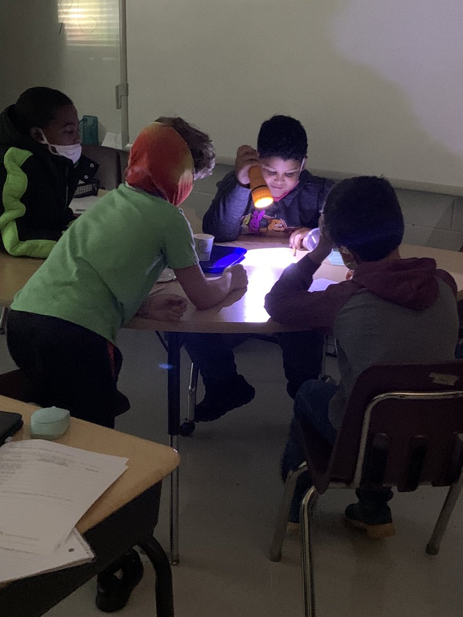 MrsMathTech's tweet photo. Science day success @RPES_Cougars ! Exploring how light interacts with diff. materials 🧐 #iteach4thgrade #hypothesize #explore #communicate @HopeFBarr @RyanEarlJames https://t.co/uoVLrbA4Nv
