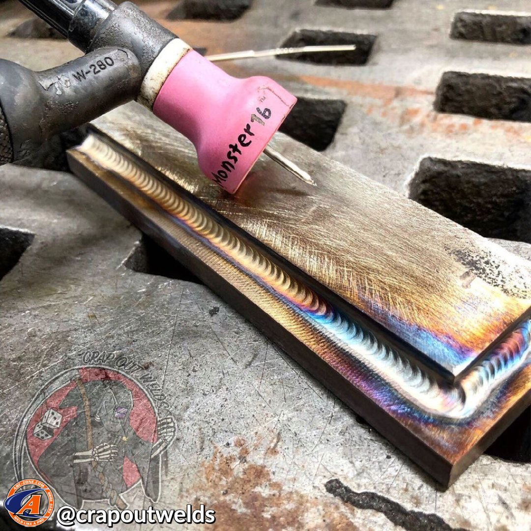arczone's tweet photo. Sheesh 😍🥵🔥

@crapoutwelds killin it with the Monster Nozzle™ ... Head to https://t.co/JbBNW6paKk to snag a sweet little cup like his.

#weldlikeapro #beenthereweldedthat #ilovewelding #weldingisntcancelled #arctime #arczone https://t.co/0F2hRWDAqz