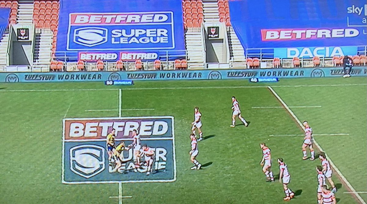 Sports___360's tweet photo. Easter was made for #RugbyLeague &amp; @TuffStuff_UK &amp; @Jasicuk were made for LED #PerimeterAdvertising LIVE on @SkySports 🎥 @WarringtonRLFC v @LeighCenturions - #SportsAdvertising @SuperLeague “We’ve Got Every Angle Covered.” #S36T https://t.co/PZz5x3HjEf
