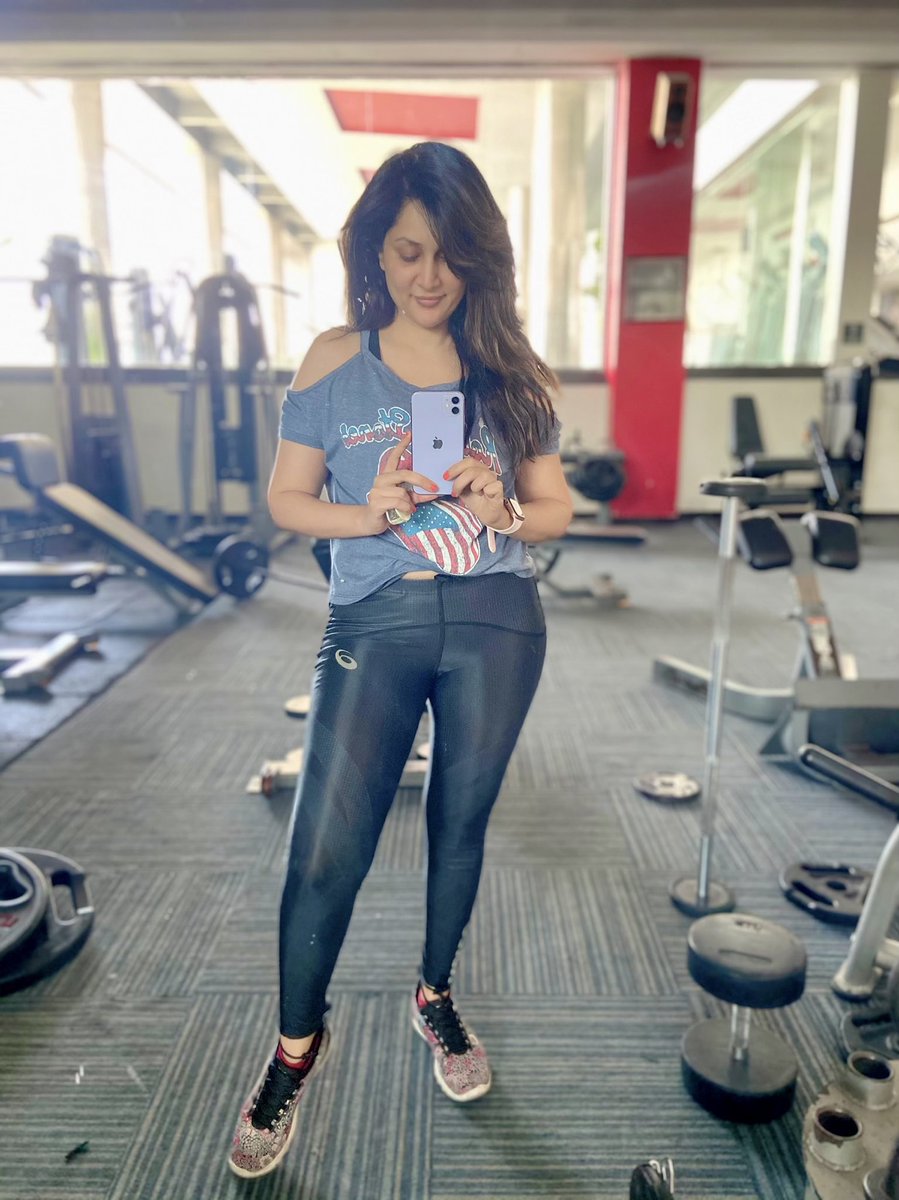 Sampada Vaze tweet media