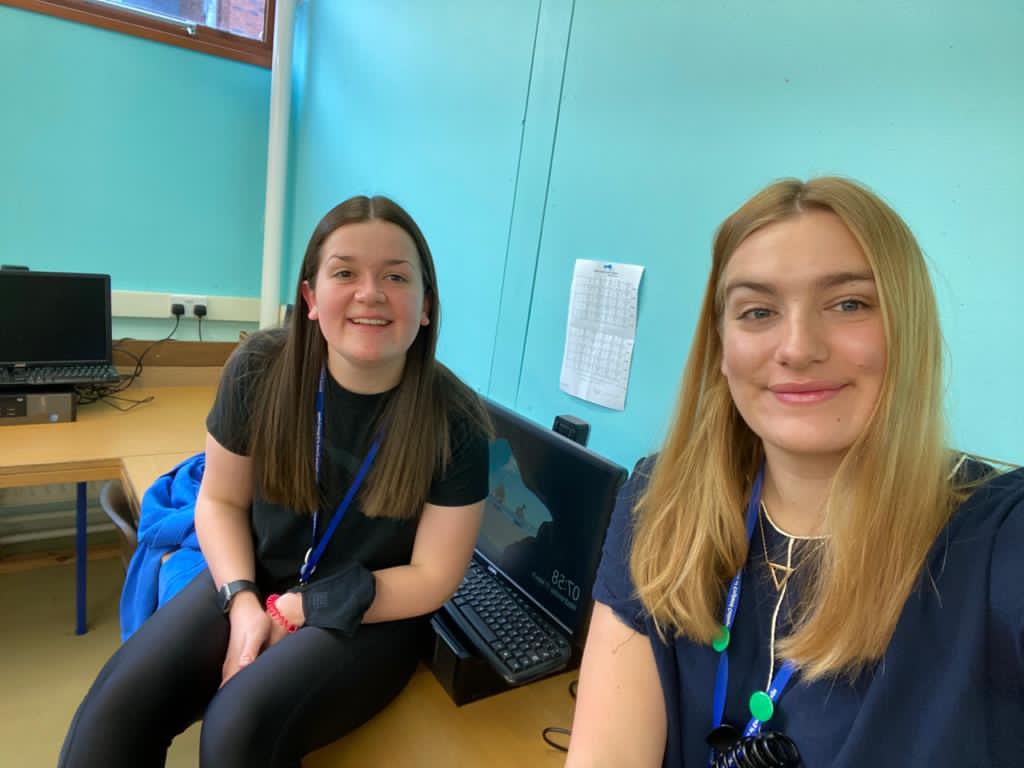 MissKirkhamBio's tweet photo. Update: we have survived till Easter - tune in to see if we get to may half term #diaryofanNQT #NQT @ESmallwoodPE https://t.co/GHZbVW710l
