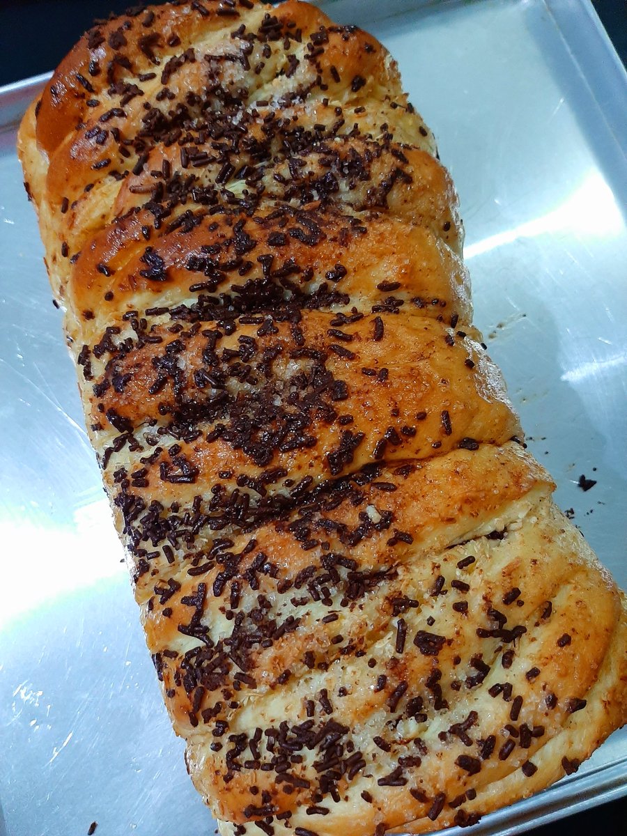 emmypuspasari's tweet image. Milk Loaf Bread..
#swirlbread #woolbread #bread #homemade #baking