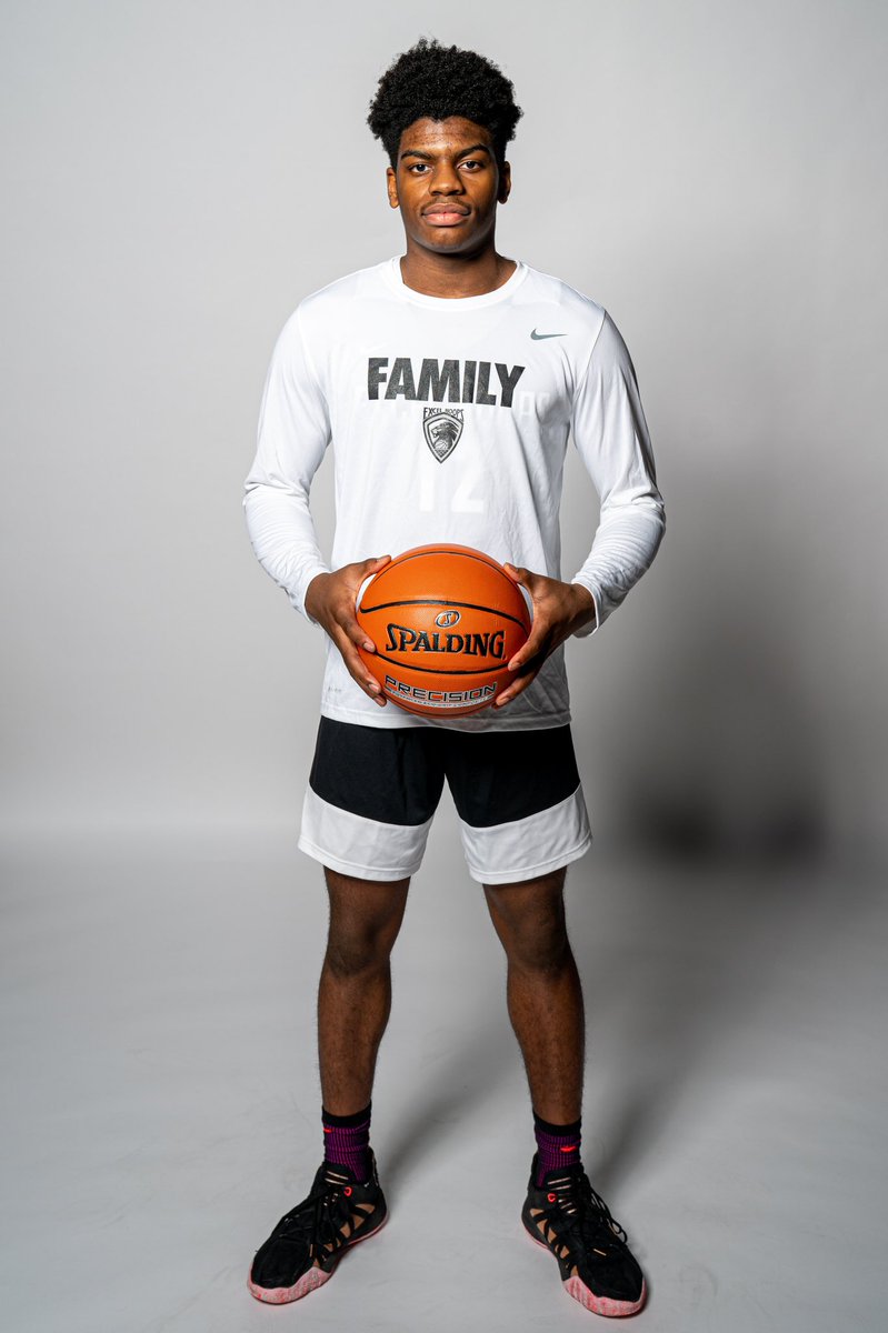 excelhoopsbball's tweet photo. Excel Hoops Prep MBB 
#12 Gabriel Gutsmore 
6’1 Guard | Class of 2023 

📸 taken by @polansky.photo 
#excelhoopsprepmbb #excelhoopsprep #osba #niketeam https://t.co/Gc67KaFFQx