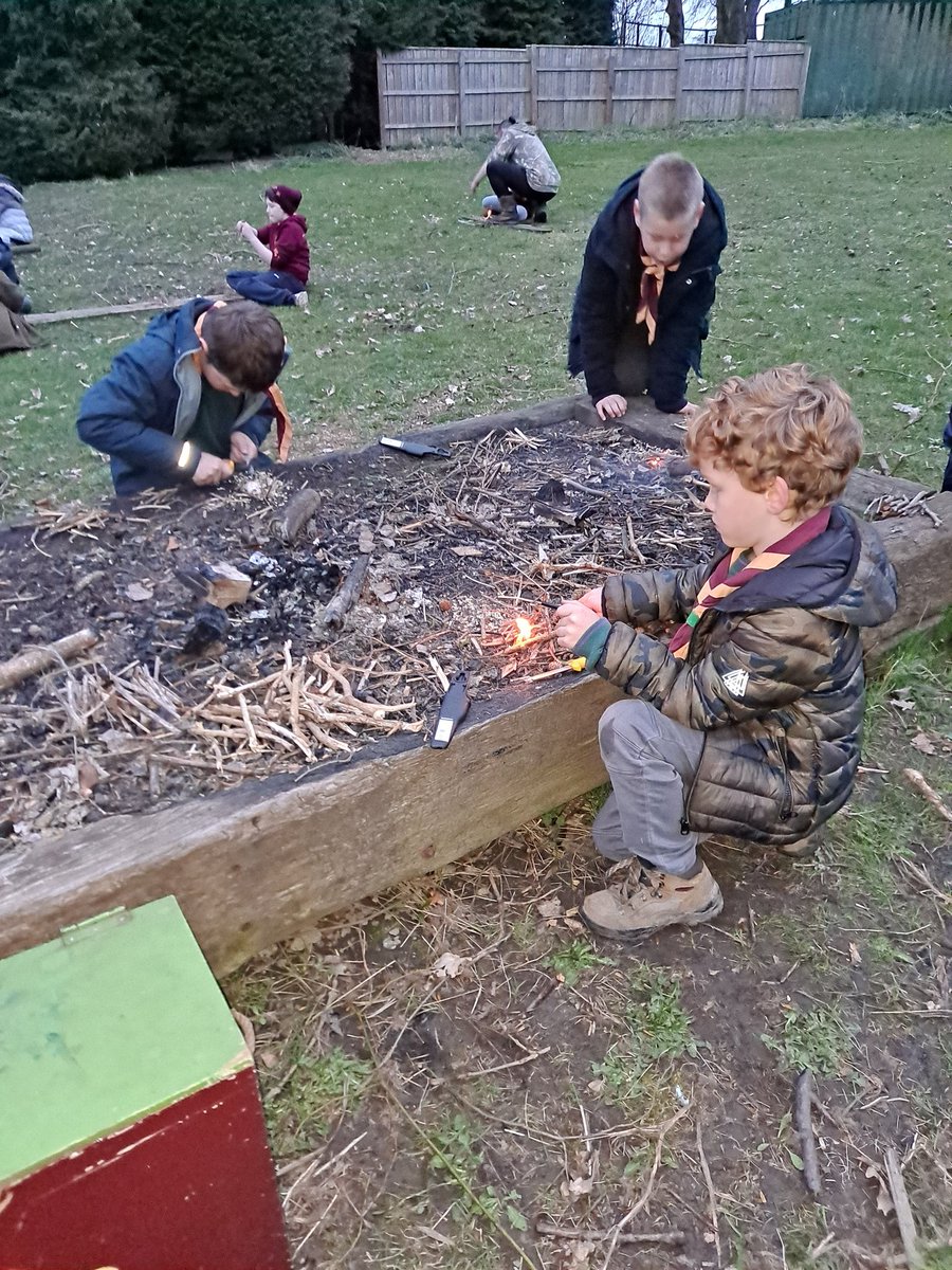 Eppleton1st's tweet photo. Our cubs rekindled there spark for scouting on our first night back with some back to basics fire lighting #Cubs #firelighting #skillsforlife https://t.co/ZVU69ia7UB