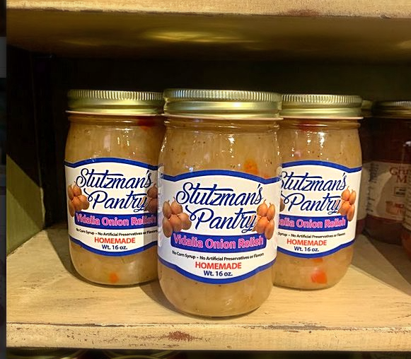 JSimplyVintage's tweet photo. If you've never had our Vidalia Onion Relish mixed with cream cheese and served on a cracker, you are missing out!! It's also delicious mixed into pinto beans or topped on a hot dog! 

#justsimplythebest #madeinAR #amishfoods #shopsmall https://t.co/EyaEZstv7M