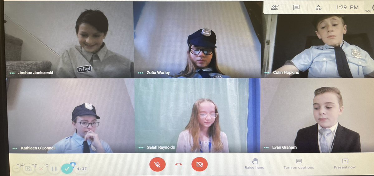 mrsbiddlebvs's tweet photo. First day of scene recording for the BVS Virtual Musical! I’m so proud of these kids!!! @BVSelementary @HCSDLearns #bvslearns https://t.co/CuriVCRem1