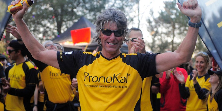 TeamDerave's tweet image. The marathon man (Stefaan Engels) passed by our institute 8x per day (5k laps). Weird running patten. Great analysis by @BioMoC_UGent @BSW_UGent