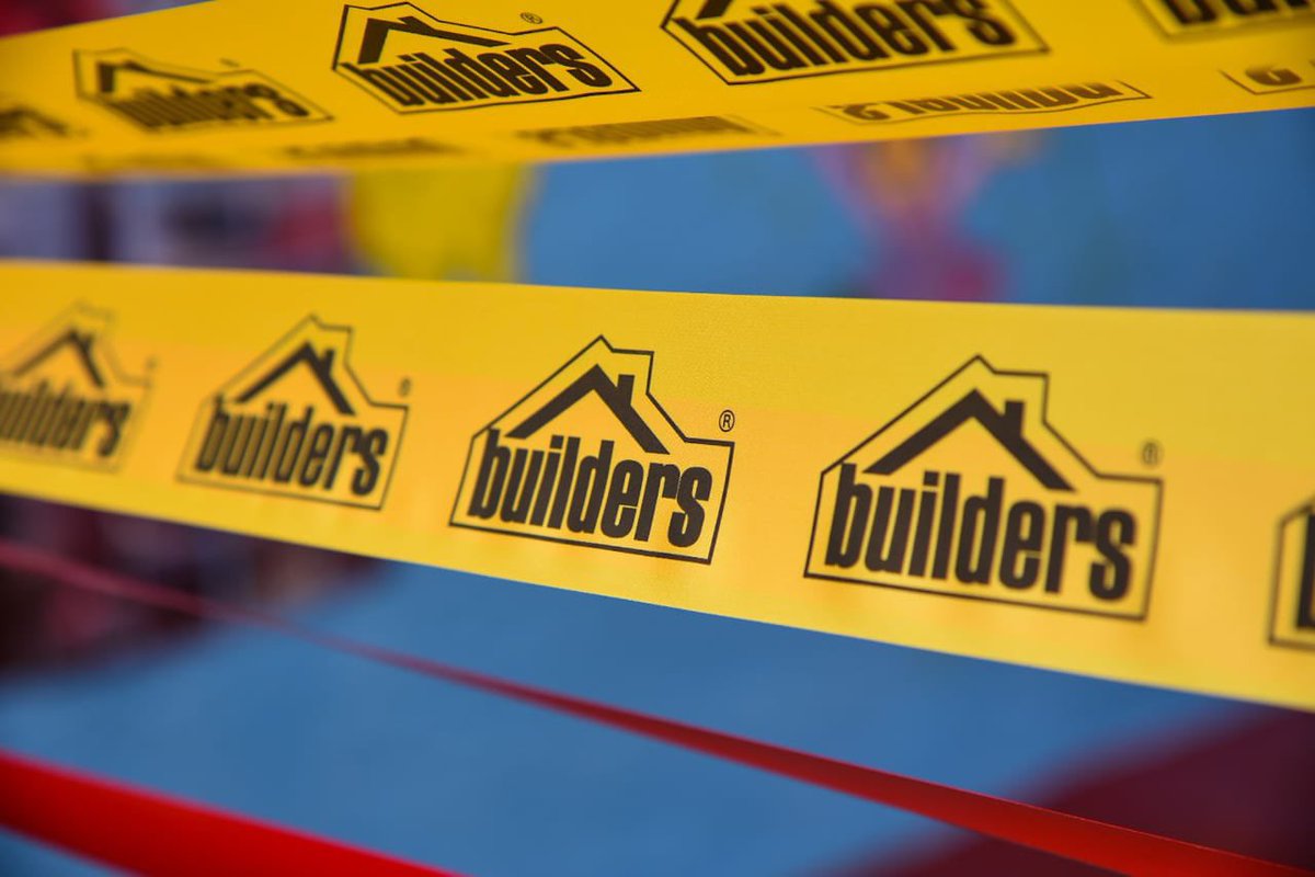 jeanine_keet's tweet photo. With @BuildersSA & Mr Cliff sharing some wisdom on paint, if there is ever a time to paint, it is now.
Get to Builders
Get it Done ...
#buildersmidrand #buildersdiy https://t.co/9znpwQoR4l