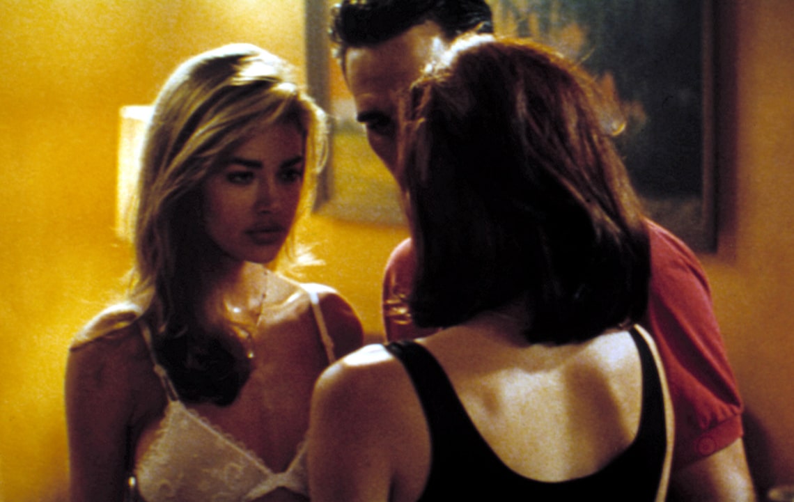 Ah, the good ole days of passing around R rated spank tapes. This week we watched #WildThings. 

#FilmTwitter #movies #movie #film #cinema #films #hollywood #podcast #moviepodcast #filmpodcast

totalmovierecall.com/tmr-063-wild-t…