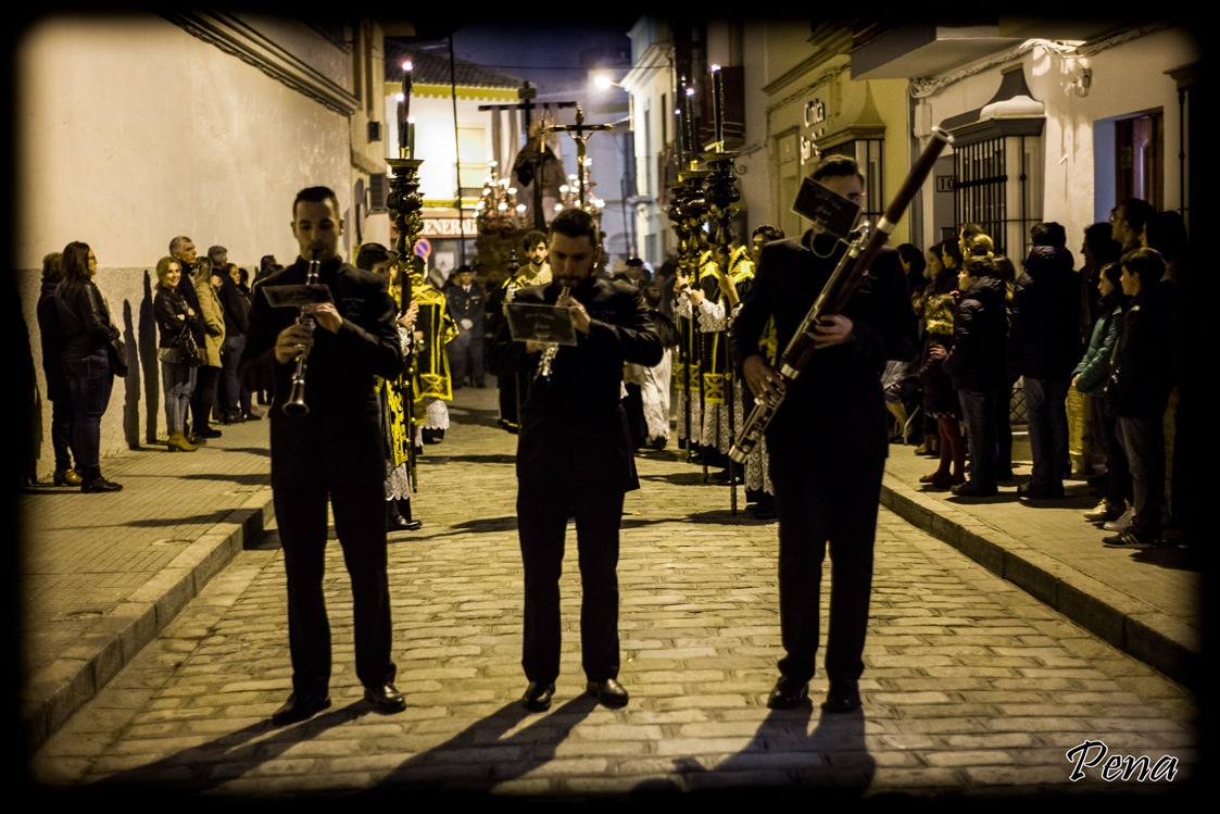 ✝MIÉRCOLES SANTO| Día de duelo en Arahal, de incienso, silencio y, sobre todo, Amor y Piedad. 
Jornada de nuestra querida Hdad Vera-Cruz de Arahal desde 2.010 acompañando al único paso de esta cofradía.
📸J. María Gamboa

#VeracruzArahal #MiércolesSanto #Arahal #TríodeCapilla