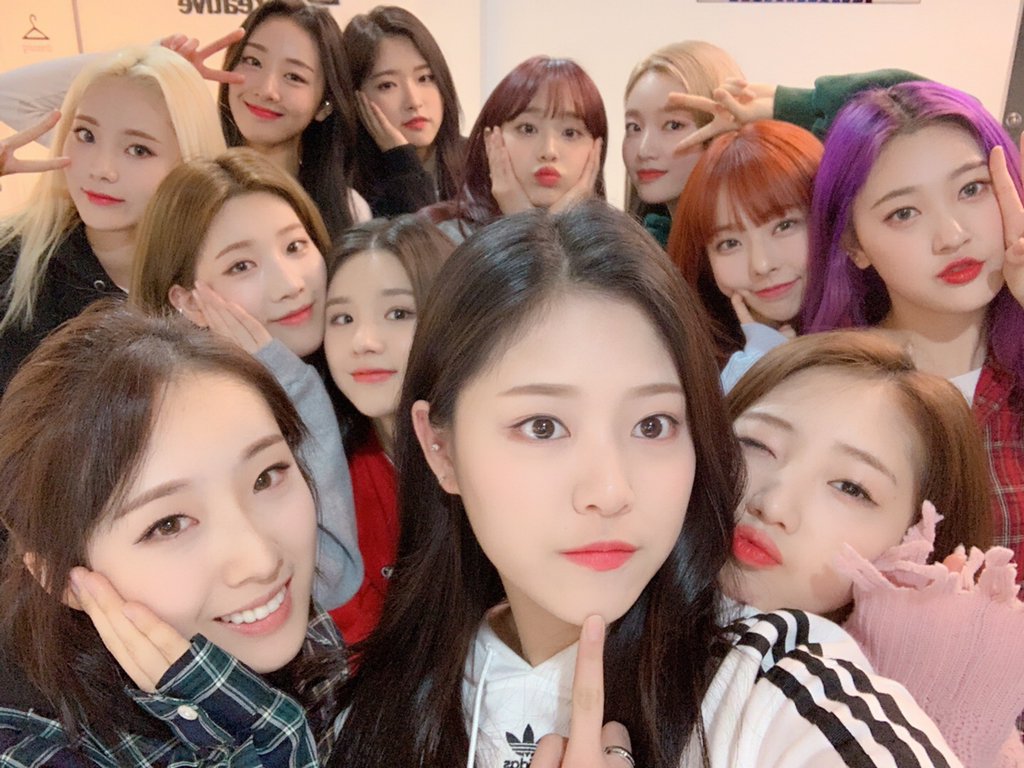 faye_yoko4's tweet photo. #AprilFoolsDay #LOONA_STAR #loonaot12 #LOONA_WHYNOT #loonacomeback I vote #LOONA FOR #StanWorId #이달의소녀 @loonatheworld https://t.co/Gh4r0bLDF0