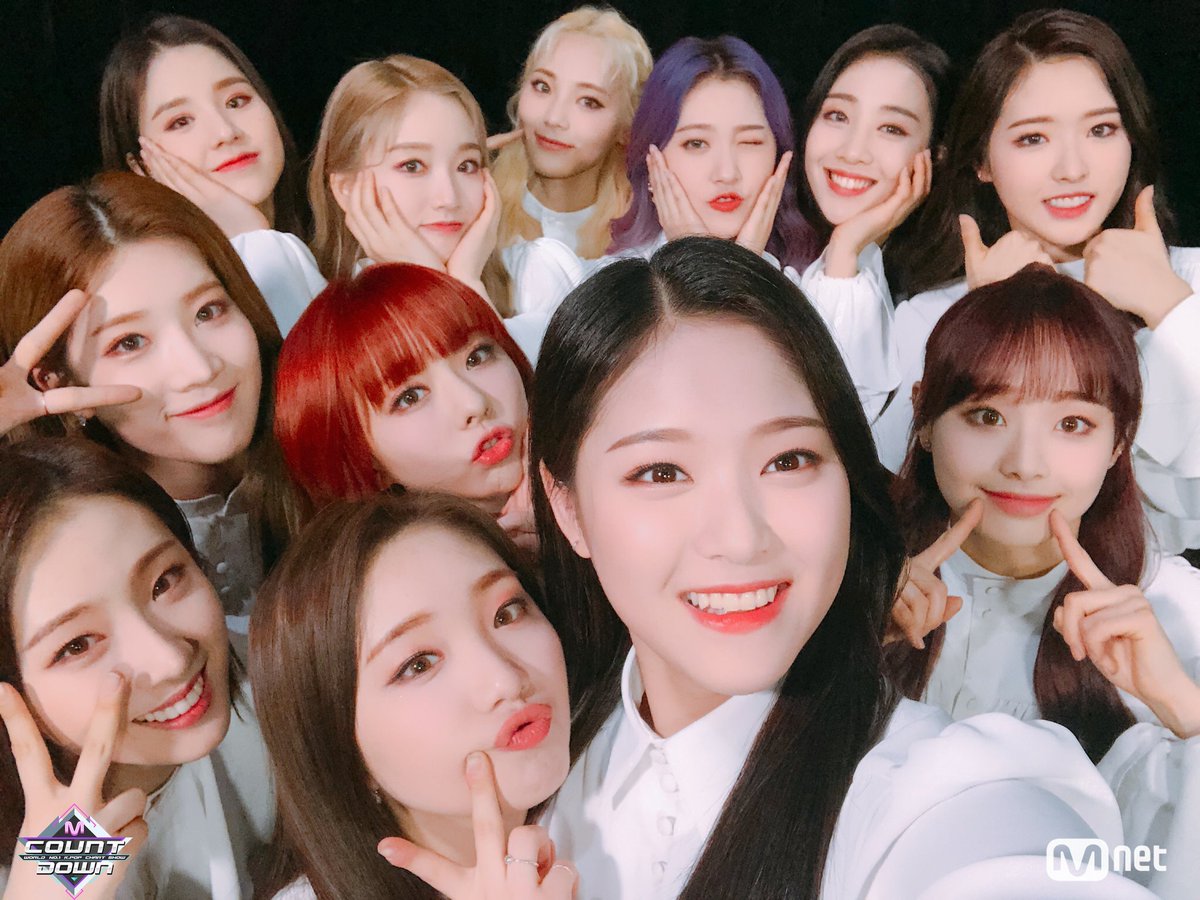 faye_yoko4's tweet photo. #AprilFoolsDay #LOONA_STAR #loonaot12 #LOONA_WHYNOT #loonacomeback I vote #LOONA FOR #StanWorId #이달의소녀 @loonatheworld https://t.co/Gh4r0bLDF0