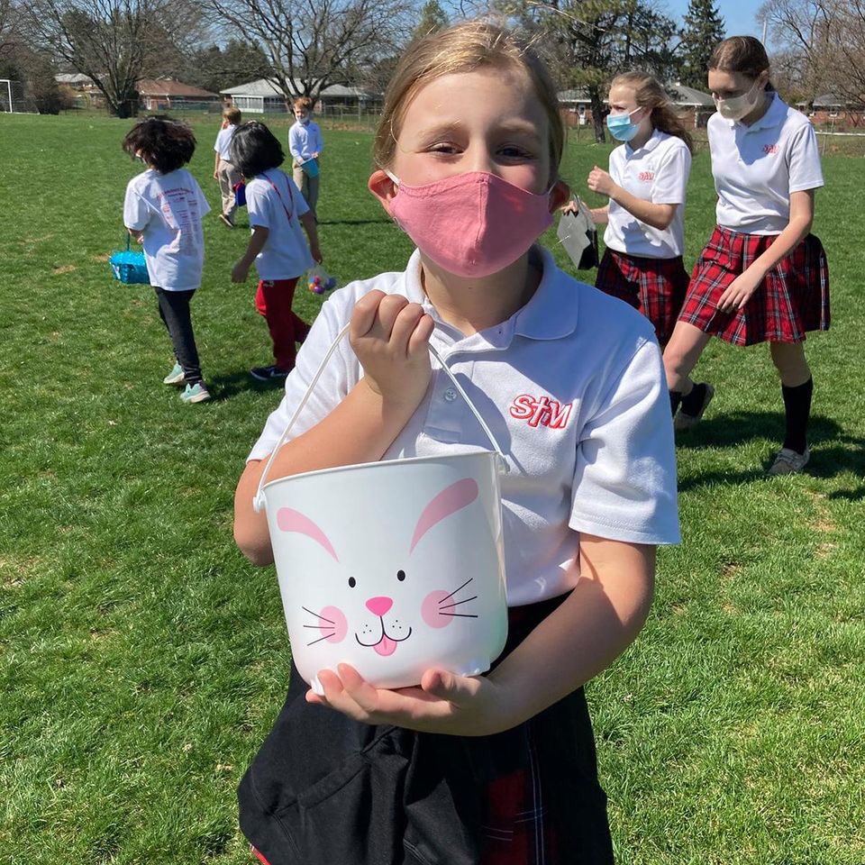 stmschoolatown's tweet photo. #STMspirit Second Graders had a fun time participating in an Easter egg hunt today! #theStMdifference #STMfun ❤️🖤 https://t.co/2cKdGWBC7G