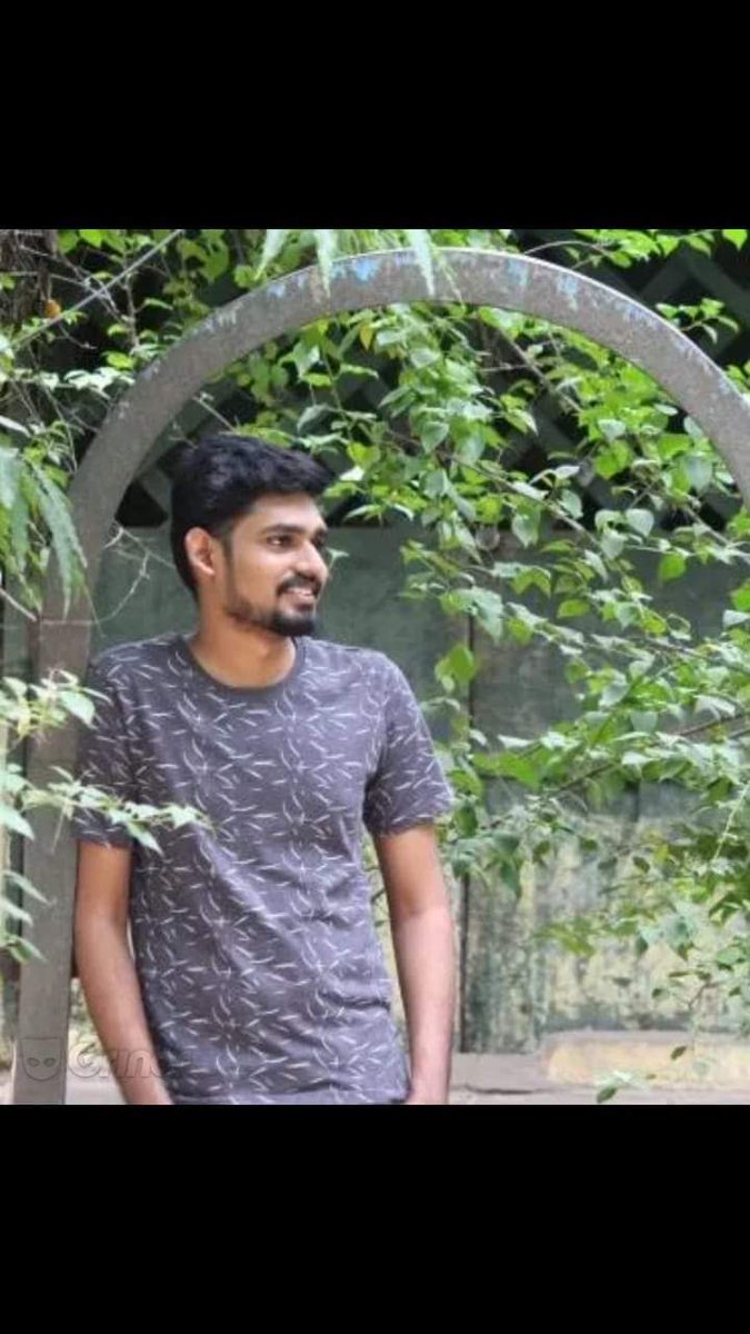 prabhu4x's tweet photo. என்னமா இருக்காங்க நம்ம தமிழ் பசங்க. அதுலயும் teenage பசங்க சூப்பர் 😍👌🏻 https://t.co/0VFCRqpKrA