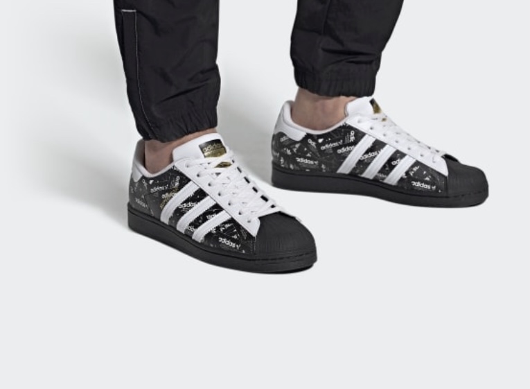 evaclocks's tweet photo. Gift 🎁 from Addidas Store London #Ifedimma SoulMate 💋#KeepLovingYourMan https://t.co/Qp3kwQ79cx