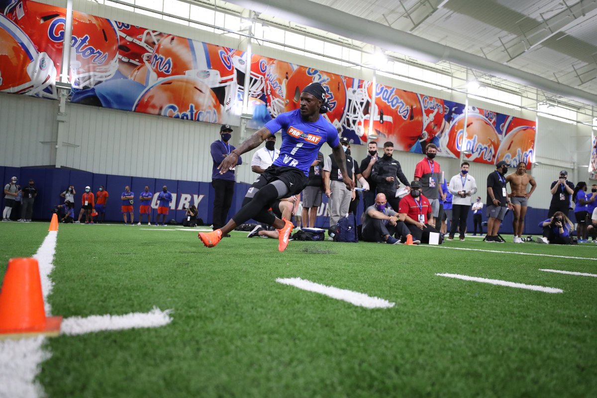 GatorsScott's tweet photo. A good day for this guy at #GatorsProDay ... https://t.co/btCiSzV4cj