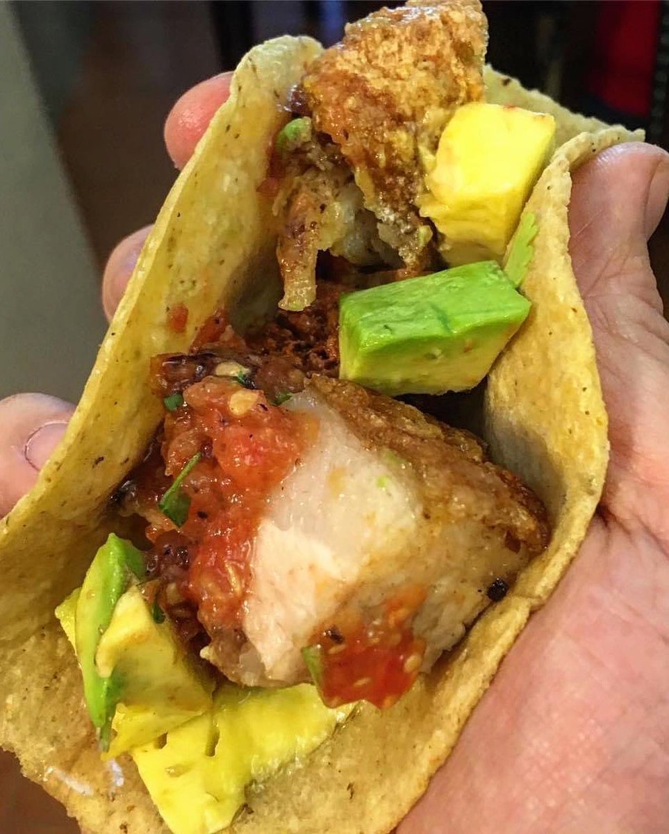 cmexicana's tweet photo. Hoy se celebra el #DiadelTaco #OrgulloMexicano desde Ensenada -con un buen Taco de Pescado rebozado-, hasta Mérida -con un Taco de castacán-, el Taco es motivo de identidad y de Soberanía Alimentaria. #México https://t.co/o2yDTqsKoN