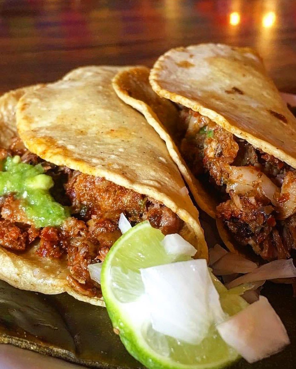 cmexicana's tweet photo. Hoy se celebra el #DiadelTaco #OrgulloMexicano desde Ensenada -con un buen Taco de Pescado rebozado-, hasta Mérida -con un Taco de castacán-, el Taco es motivo de identidad y de Soberanía Alimentaria. #México https://t.co/o2yDTqsKoN